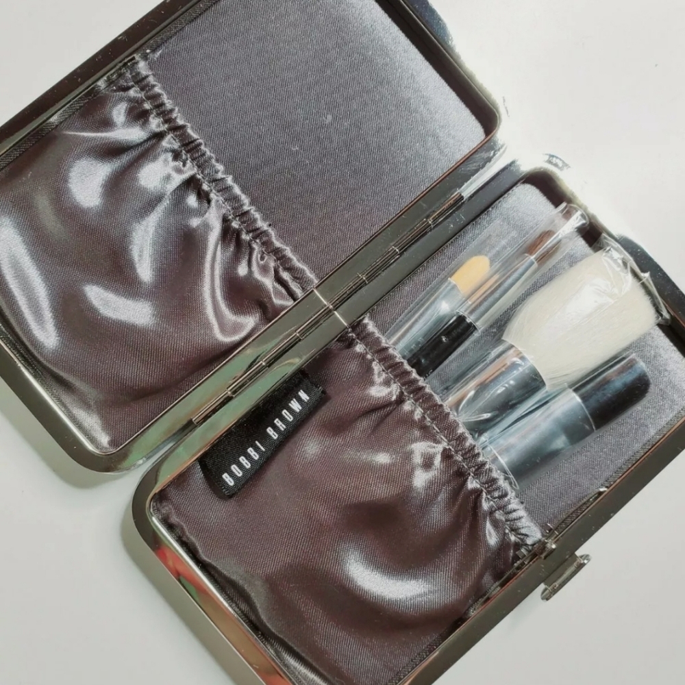 Bobbi brown party collection mini brush set new lE
